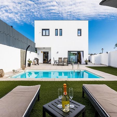 Ocean House Torre Del Mar Villa Екстериор снимка